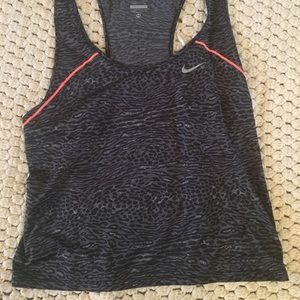 Nike dry fit crop top XS
